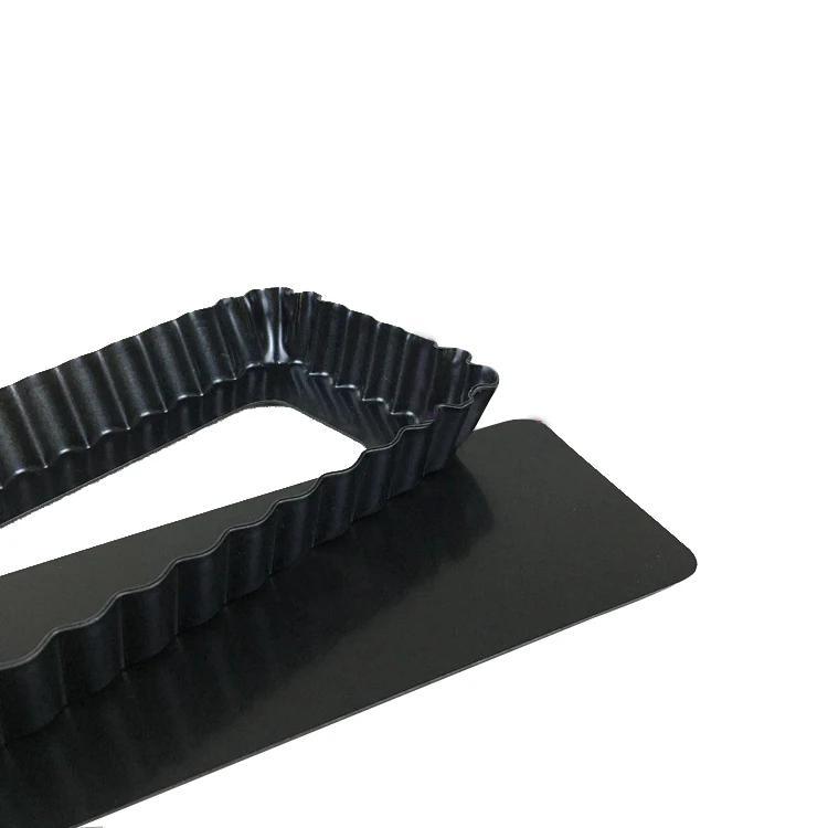 KAISER Teglia per tarte/quiche con fondo removibile 28 cm antiaderente Nero