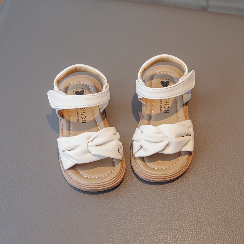 

2026 Girls Summer Sandals Fashion Pleated Children Causal Flat Sandals Open-toe Non-slip Kids Outdoor Beach Sandals Breathable