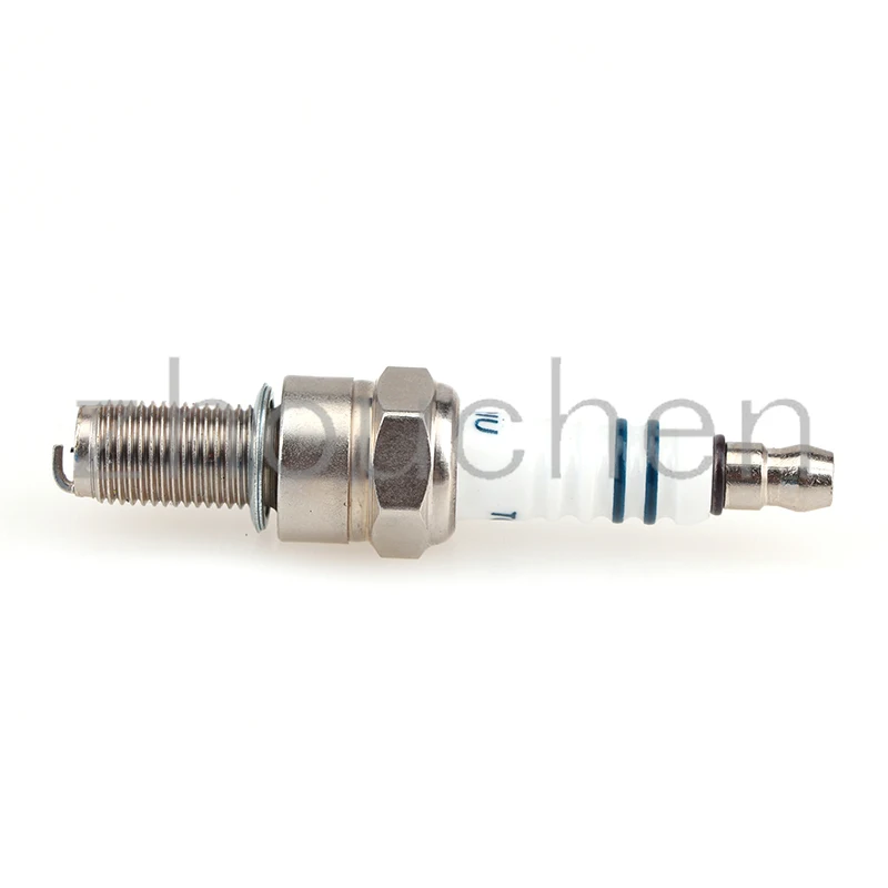 Motorcycle Iridium Spark Plug B7TC for CR7EK CR7E C7E CR7EIX CR7EGP IU22 U22ESRN 94703-00353 G59C B7RIU