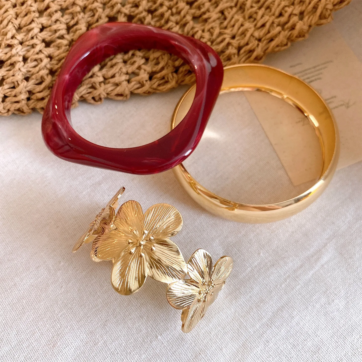 3 Pcs/set Vintage Marbled Resin Bangles Metal Textured Flower Cuff Bracelets for Women Stackable Smudging Wrist Accessories K