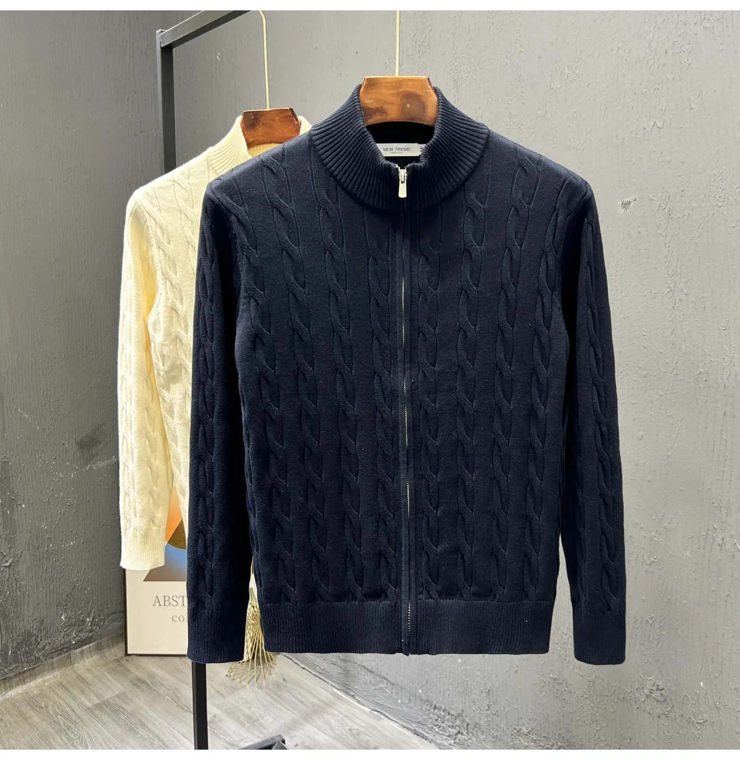 

New high-end diamond grid cardigan sweater for autumn and winter, men's solid color versatile slim fit jacket