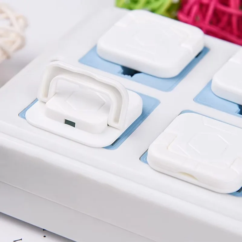 10Pcs/20Pcs  USA Electric Shock Proof Outlet Covers - White Protective Sleeve for 3-Hole Sockets Easy Install Compact Size C39