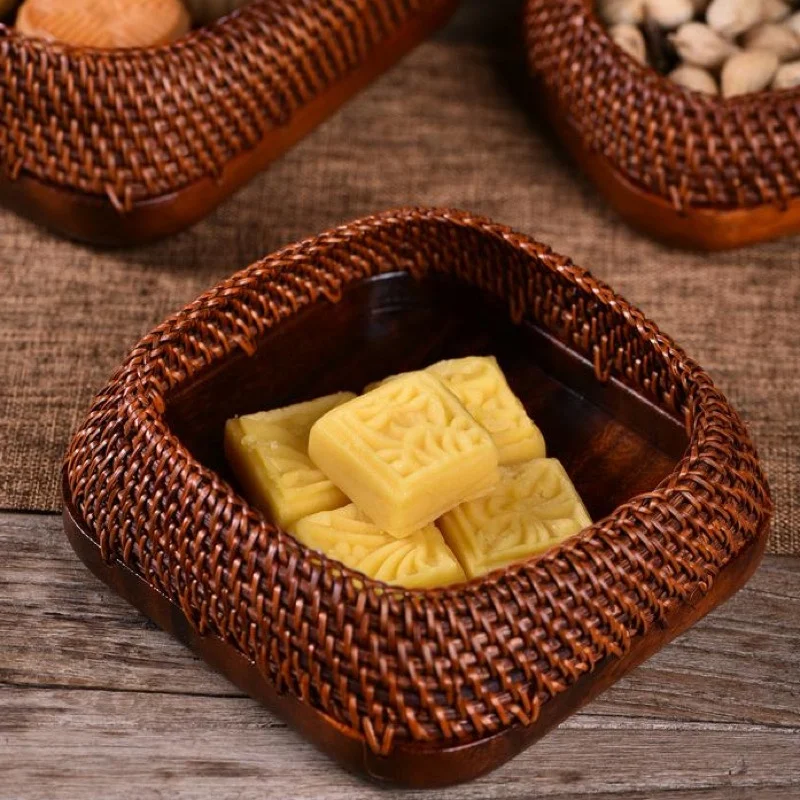 Handmade Chinese Rattan Woven round Fruit Bowl High-End Wooden Tea Tray Lacquered Display Dish for Snacks Tabletop