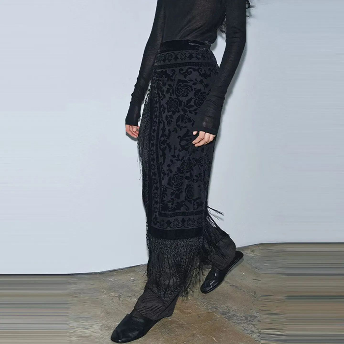 Fashionable Mid-Waist  Skirt for Women Simple Elegant Tassel Decorated All-Match Straight Cut Spring 2026 ZADATA Brand