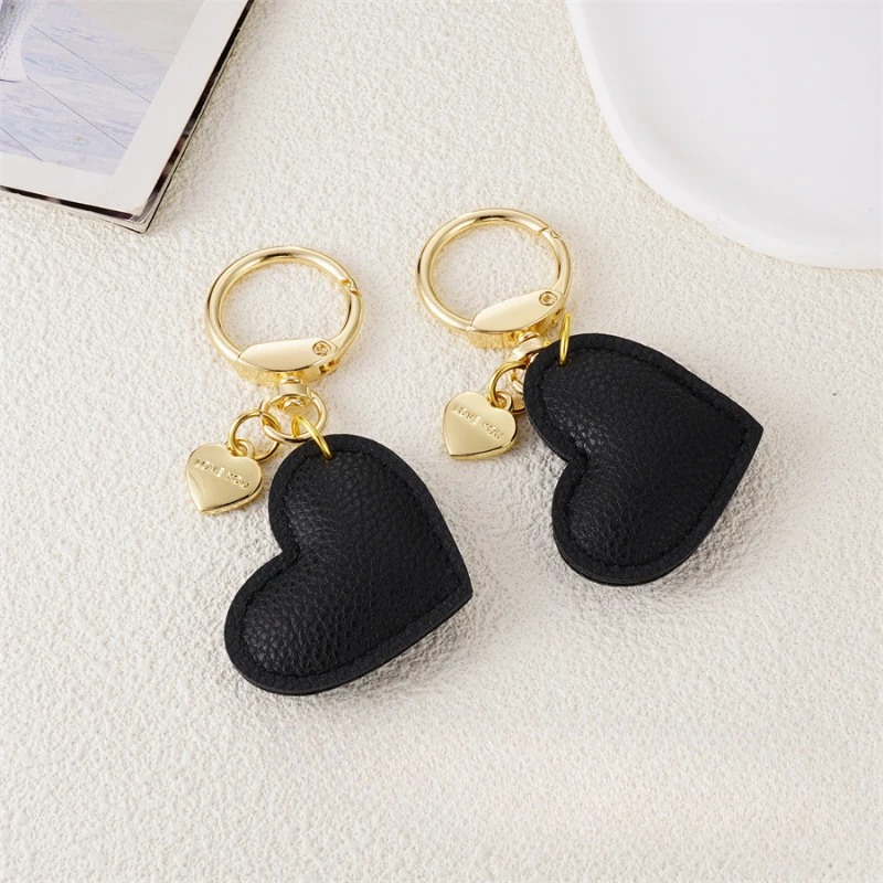 New Handbag Love Metal Heart Shaped Keychain with New Leather and Instagram Pendant Cute Keychain