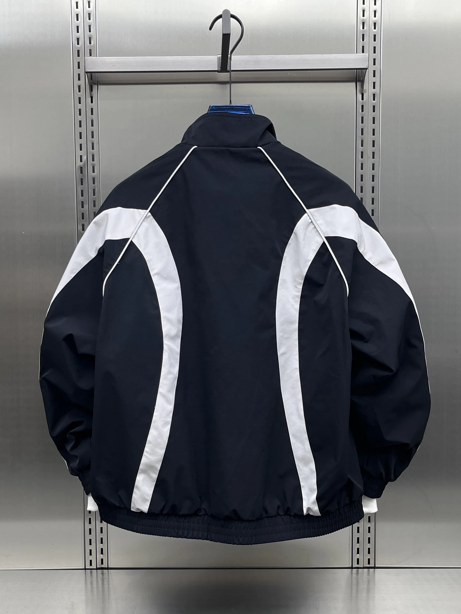 

Early Autumn 2025 Men's Faionable Loose Fit Stand Collar Patchwork Jaet Trendy Streetwear Outerwear Breathable Polyester