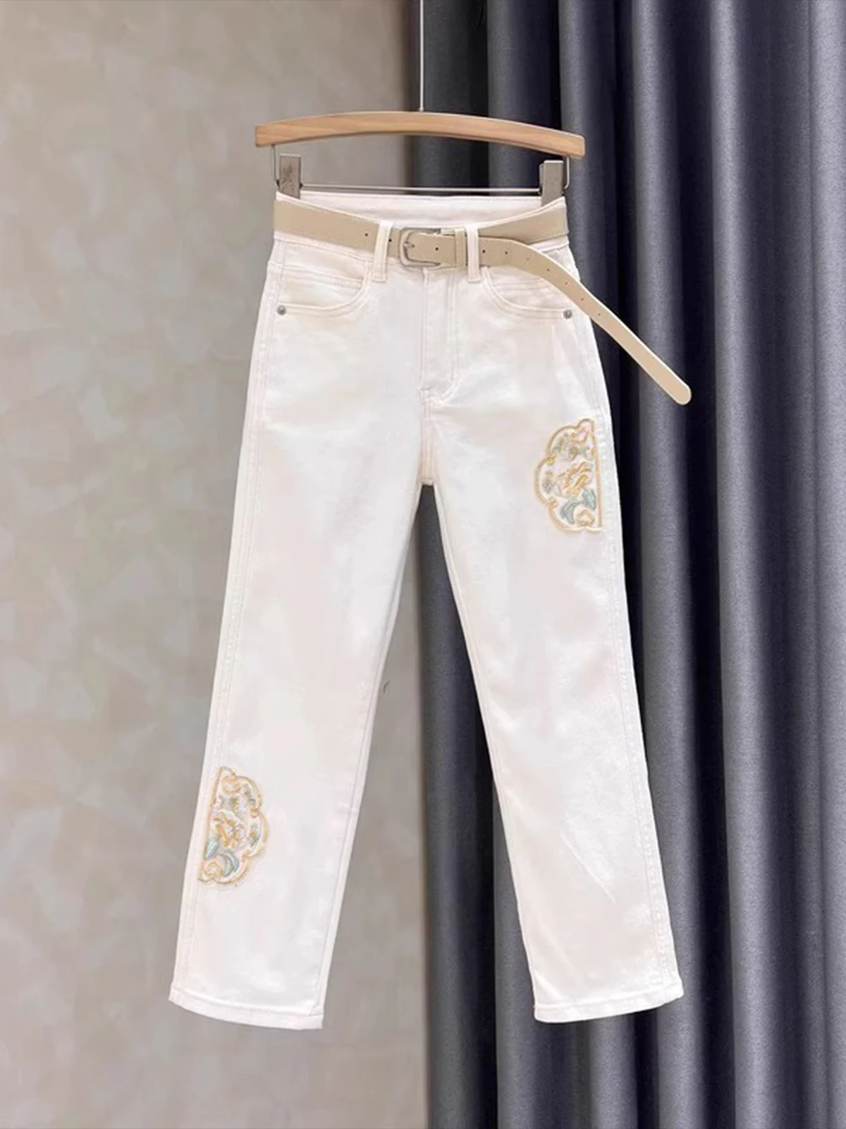 

Женские летние джинсы Slim Fit с высокой талией и прямым кроем, новые, с вышивкой, из смесового хлопка и полиэстера, модель Eighteen Pants