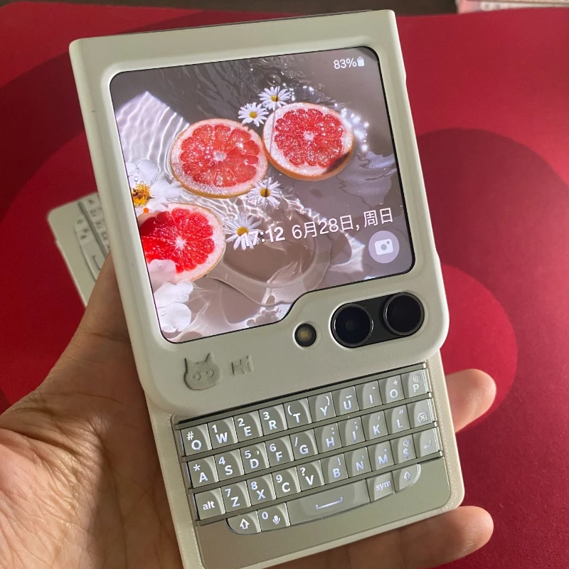 Mini Phone Keyboard Customized Full Keyboard Phone Case Dual Type-C White Casing Responsive Buttons for Office Keyboard Gift