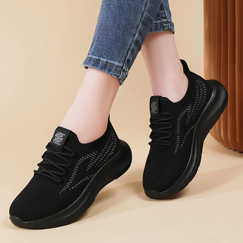 Autumn Winter Fly-weaving Mesh One-pedal Lightweight Sports Shoes Non-slip Breathable Casual Shoes Outdoor Walking Mama Sneakers
