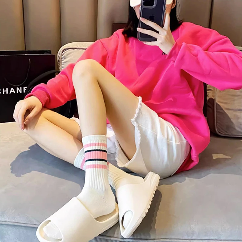 Harajuku gestreifte Socken für Frauen Männer Street Hip Hop Skateboard atmungsaktive Mode Mid Tube Paar Sports ocken zufällige Farbe