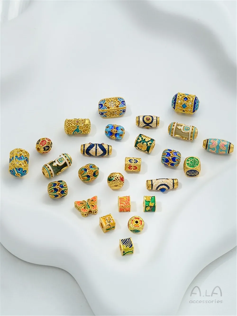 

Enamel Colored Copper Gold-plated Cloisonn Square Round Sky Bead Bucket Beads Bracelet Jewelry Separated Bead Accessories