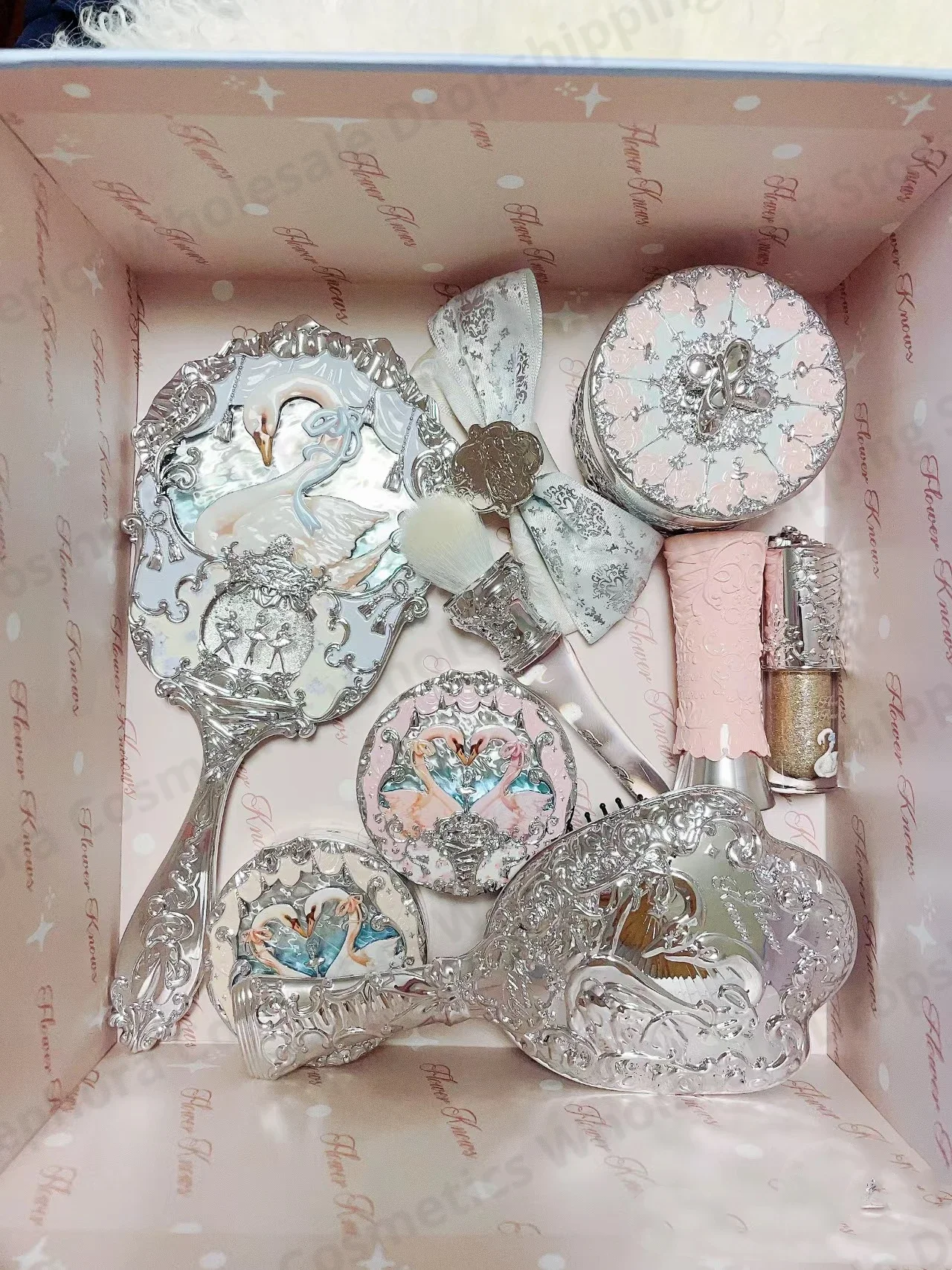Flower Knows Swan Ballet Round Dance Makeup Gift Box Lip Glaze Blush Makeup Gift Box