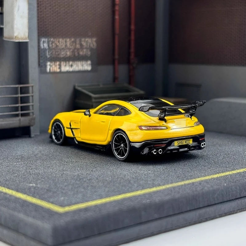 Tarmac Works 1/64 Black Series Żółty aluminiowy pojazd silnikowy Odlewany metal Model Prezenty