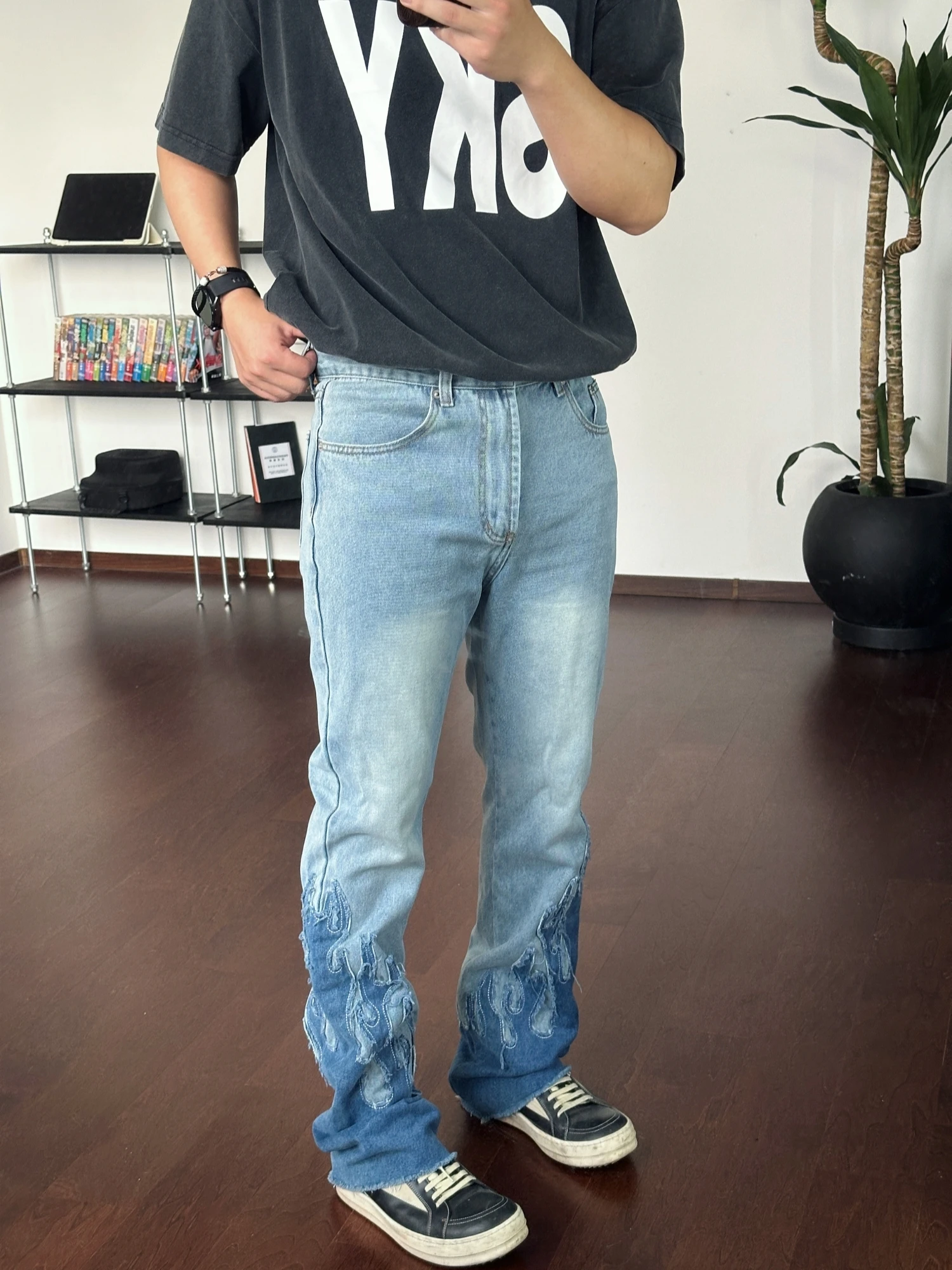 Red Star Retro Flame Jeans Patchwork Waed American Trend Destroyed Hem Micro Flared Floor-Length Trousers for Teen Boys