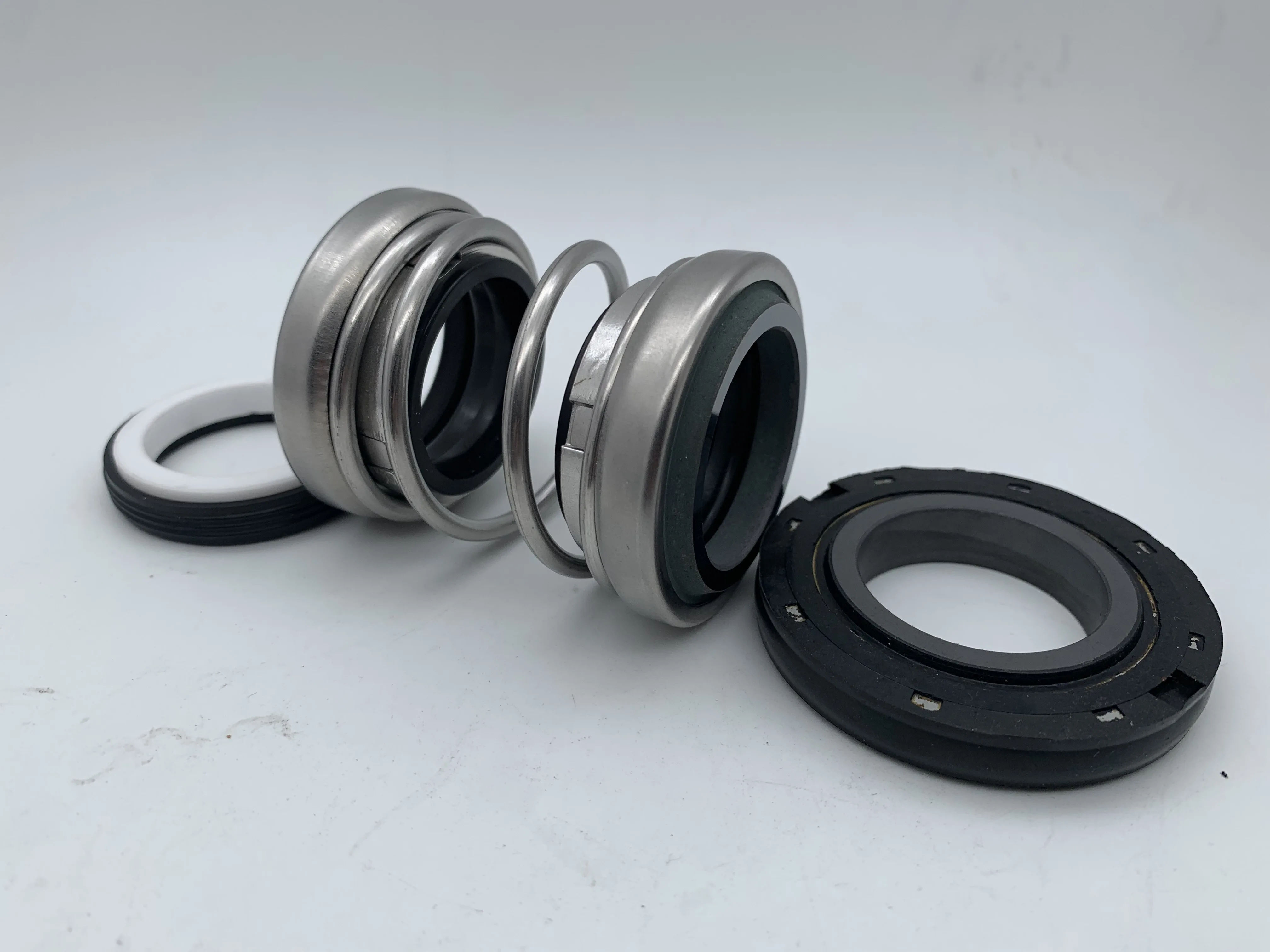 ED560-30 ( 560D-30 ) , 560D-30S ( ED560-30S ) Double face Mechanical Seals (Material: CE/CA/NBR+SiC/SiC/NBR)