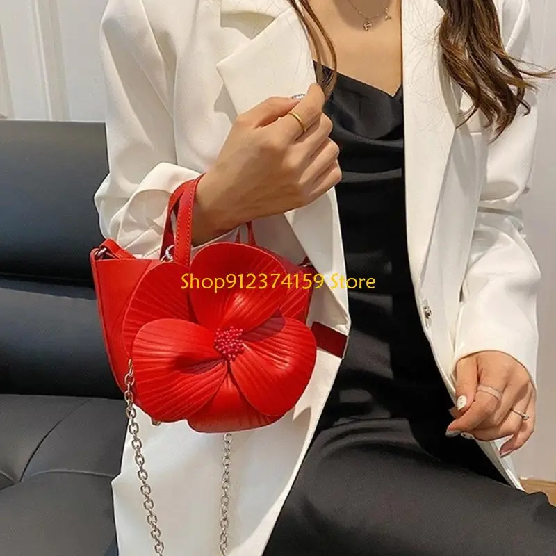 G5AE Fashionable Chain Strap Shoulder Bag Elegant PU Leather Floral Purse Prom Small Bucket Bag Crossbody Handbag for Women