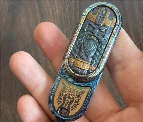 Tk edc mini Viking King Zirconium Horse Material EDC Stress Relief Toy