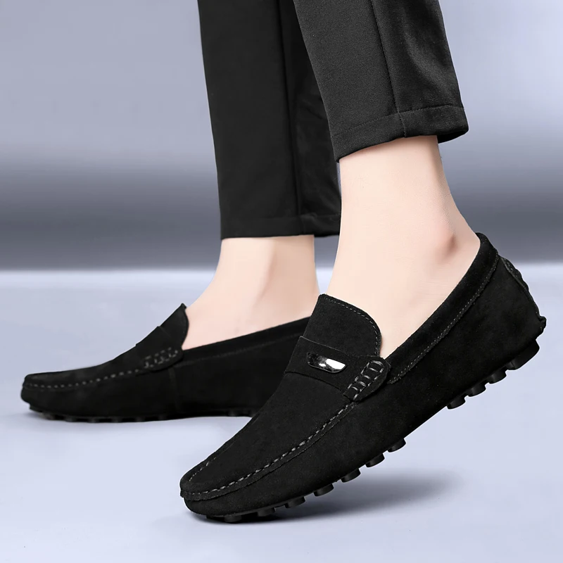 Outdoor Brand Men's Round Toe Breathable Soft Soled Driving Shoes for Autumn Fashion Suede Comfortable Anti Slip Casual Loafers