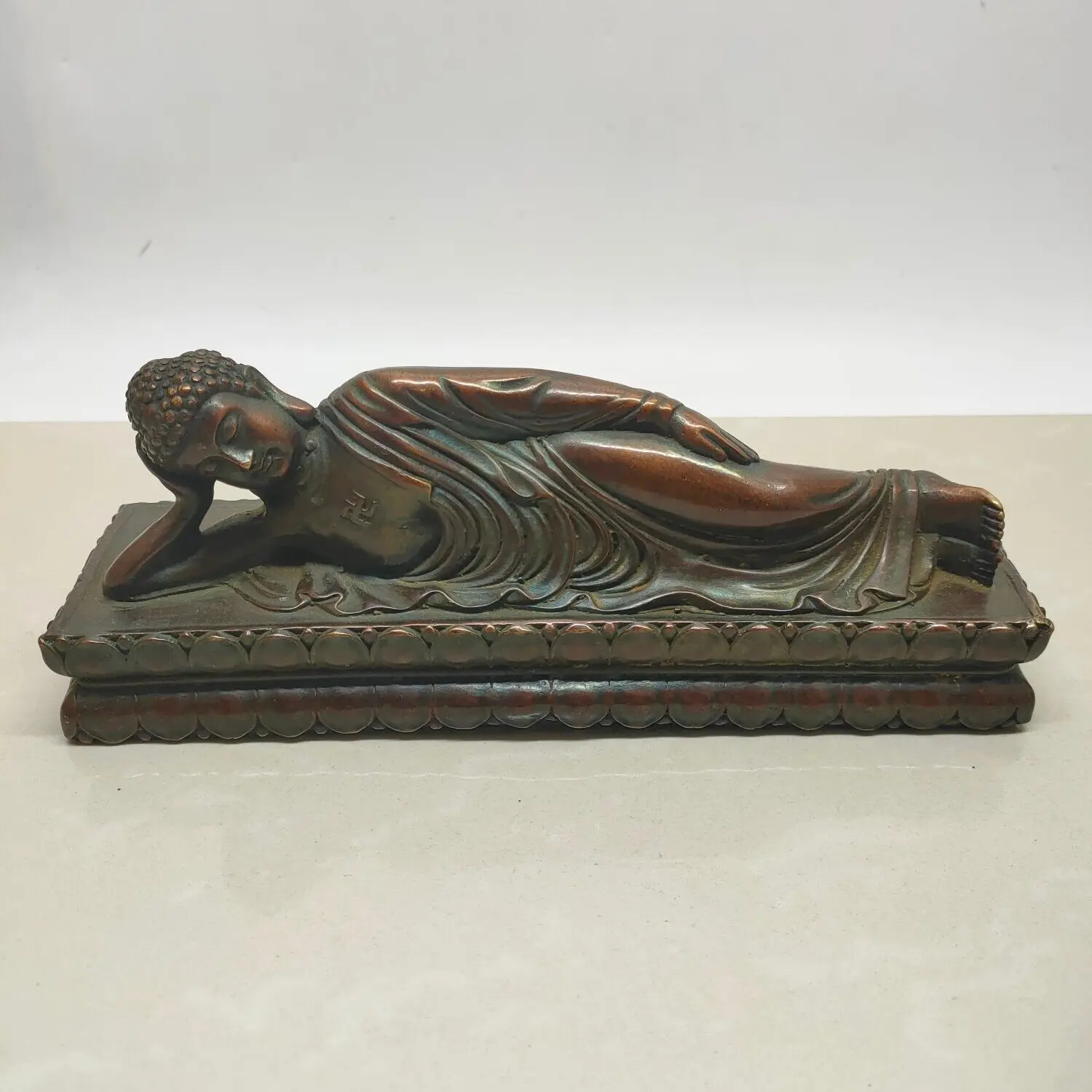 Collectible Chinese Buddhism Bronze Copper Nepalese Sleeping Buddha Statue