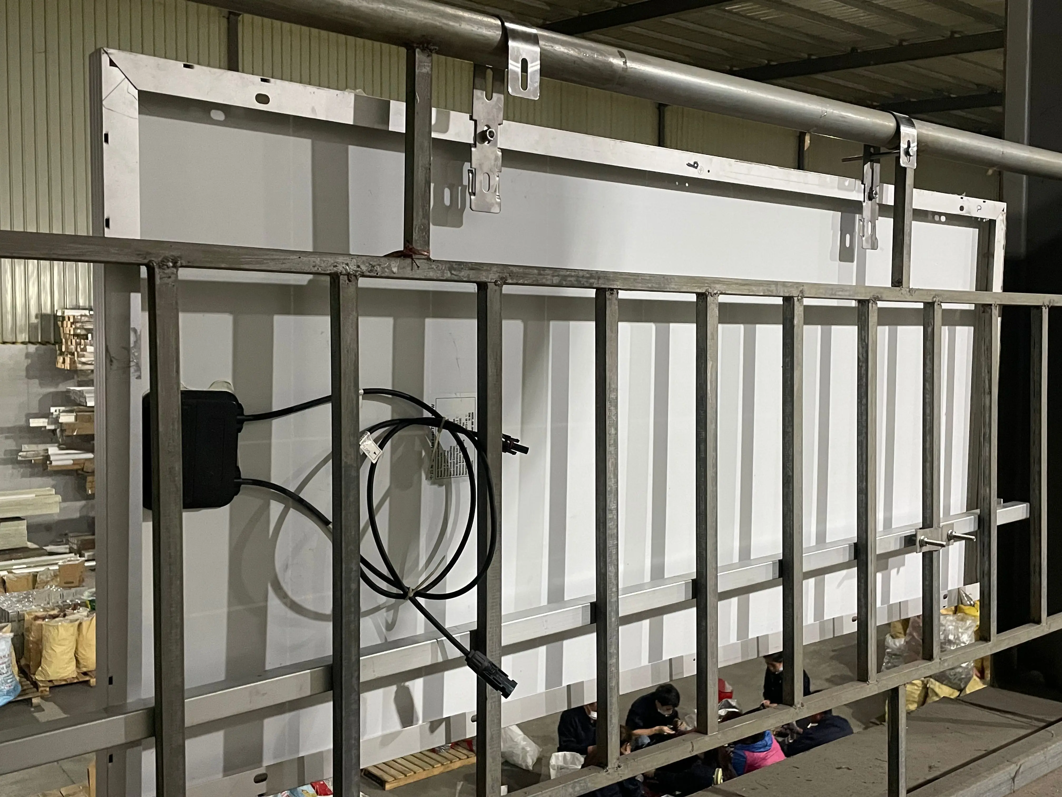 Plug and Play Balcony Use Solar Power Plant PV HUB Solar Energy System Kit Home Balcony On Grid Solar PV System