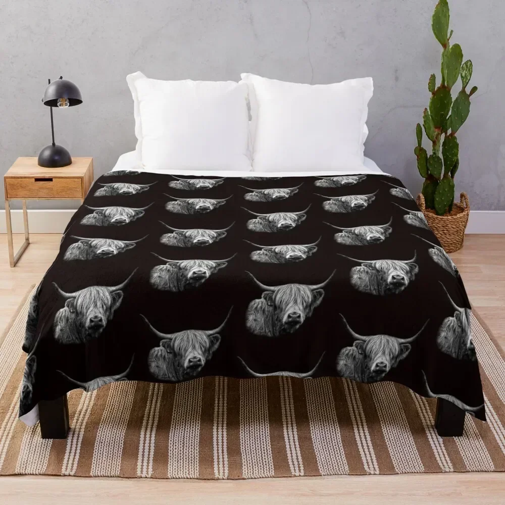 

Highland Cow Portrait Throw Blanket Warm Plush Fuzzy Blanket for Living Room