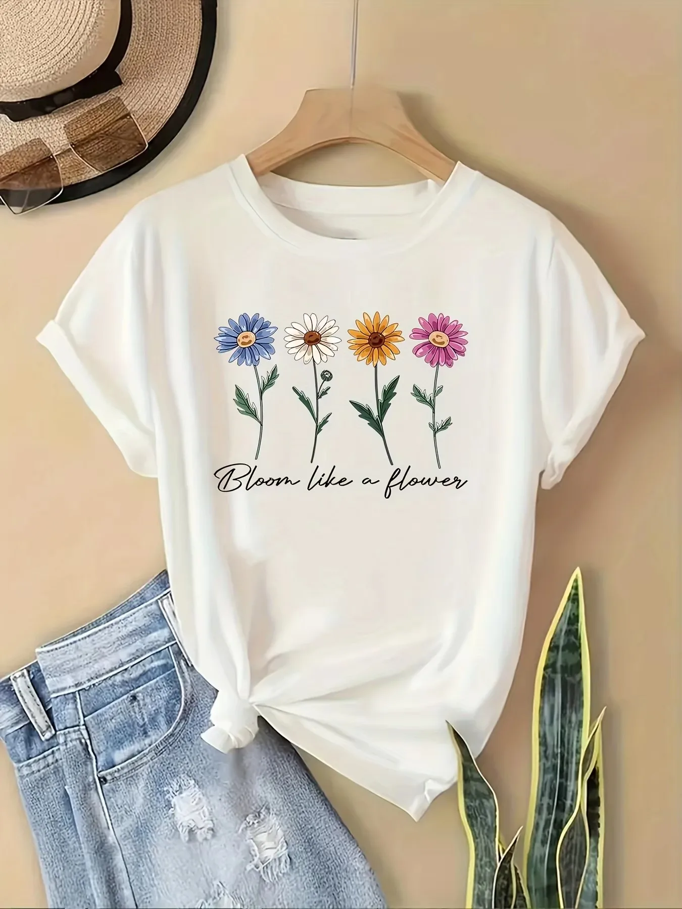 Women's Casual Short Sleeve T-Shirt - Retro Floral Letter Print Cute Playful Graphic Print Loose Soft Casual Daily Fashion Tops