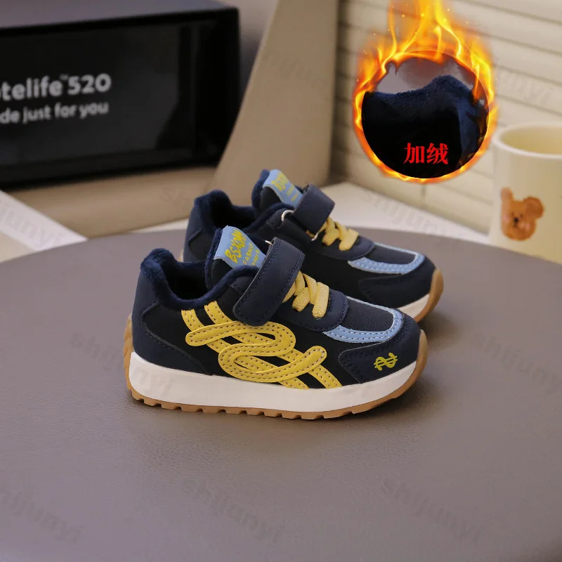 الأطفال أحذية قطنية غير رسمية 2025 الخريف الشتاء جديد بنين بنات أحذية رياضية الرجعية الاطفال عدم الانزلاق الدافئة أفخم طفل أحذية رياضية