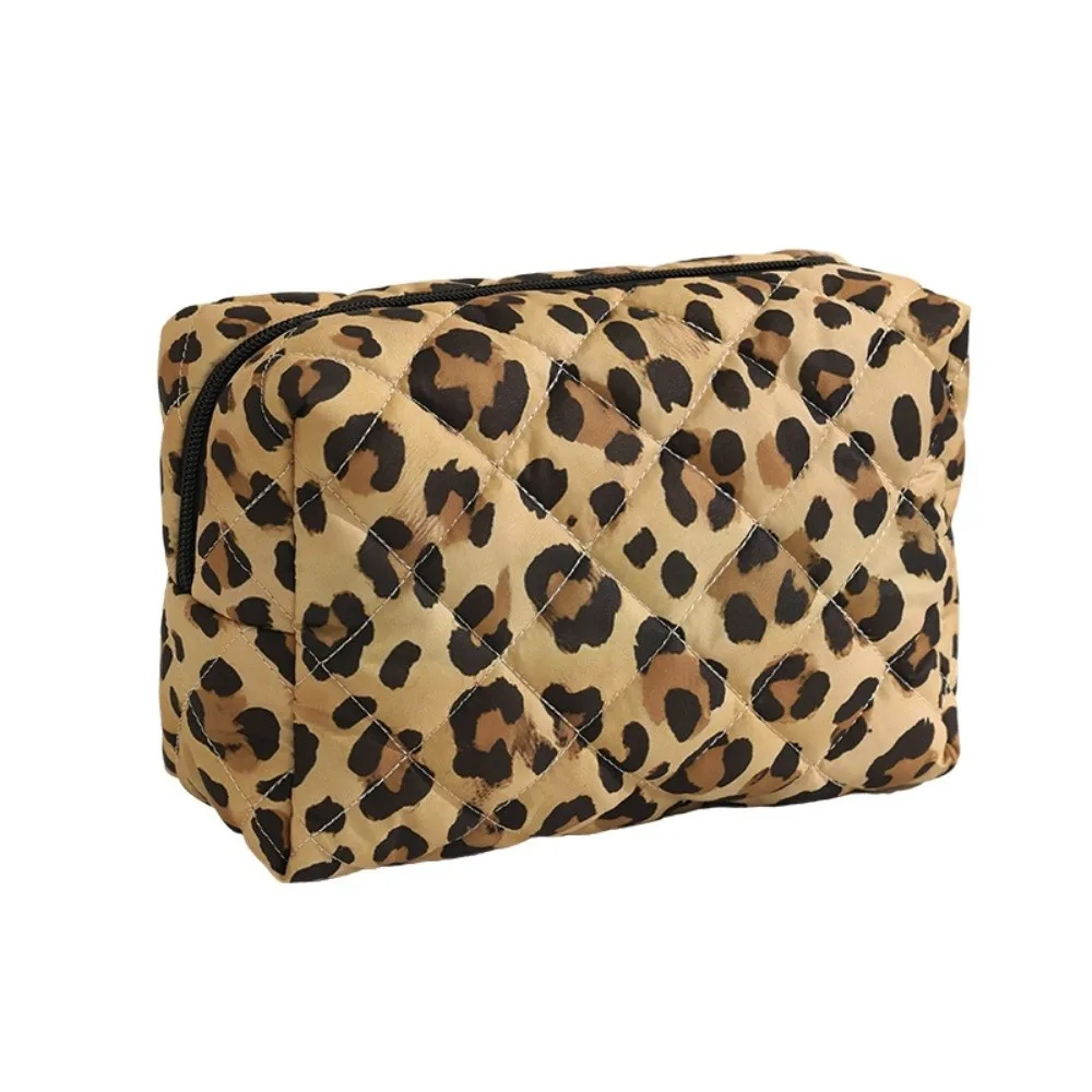 Multi-functional Quilted Makeup Bag Flower Printed Large Capacity Cosmetic Pouch Lightweight Data Cable Storage Bag for Women