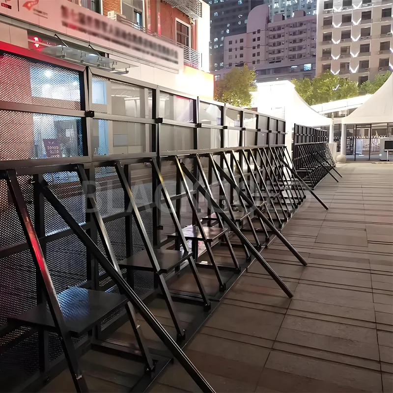 【Wholesale Price】Black PVC Powder Coating Galvanized Security Control Concert Crowd Control Barrier Fence Stage Barriers Mojo Te