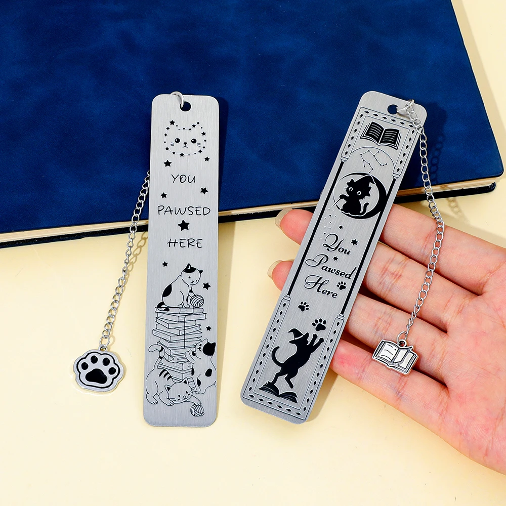 Cat Themed Metal Bookmark with Hanging Accessories, a Great Reading Assistant for Poop Scoopers and Cute Fans.