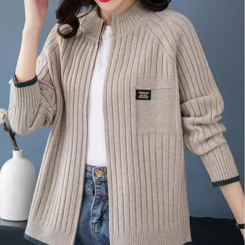 Malha outono e inverno uniforme de beisebol cardigan feminino nova cor sólida manga longa camisola versão coreana solto casaco selvagem