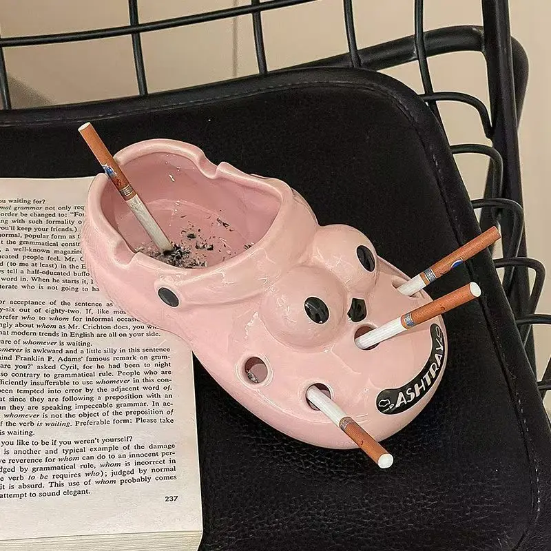 

Creative Ceramic Cave Shoes Ashtray High Beauty Office Home Living Room Cute Internet Celebrity Trendy Flow Anti Fly ashtray