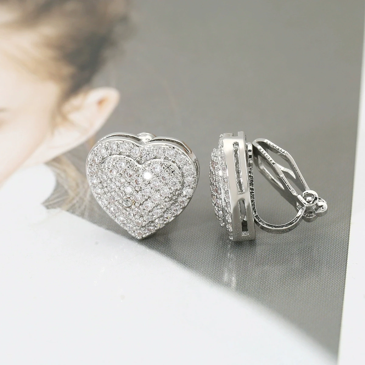 Charm Love Heart Clip Earrings For Women Gold Silver Color Luxury White Zircon Bridal Wedding Ear Clips Daily Party Jewelry Gift