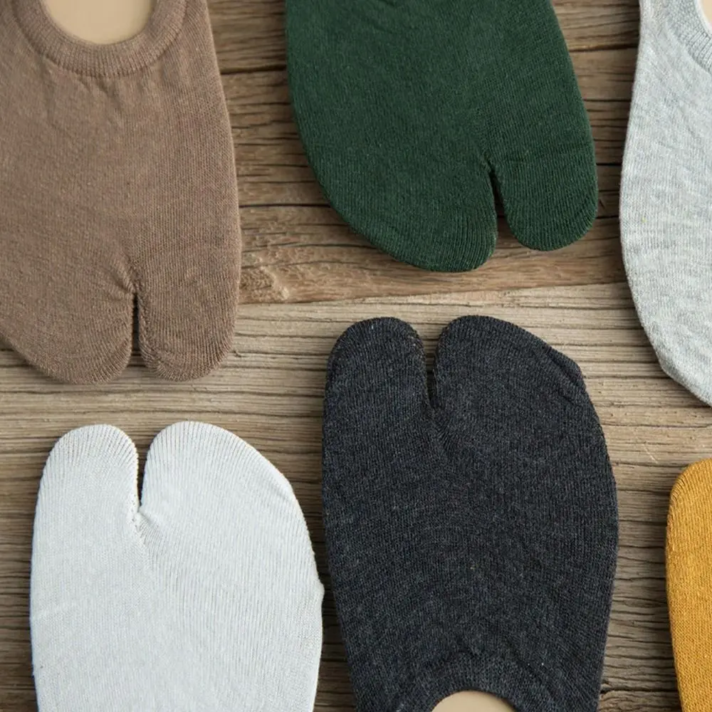 Pure Color Cotton Two-Toed Socks Low Cut Breathable Split Toe Socks Comfortable Flip Flop Socks Foot