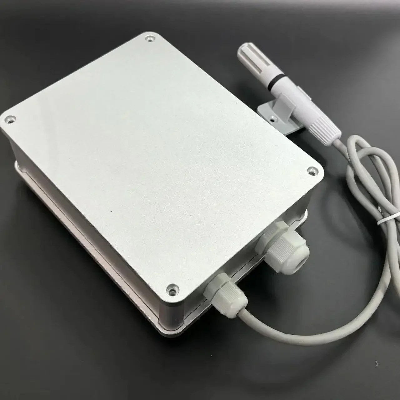 High Precision Industrial Waterproof Grade IP68 POE Power Supply TH Controller Temperature Humidity Transmitter for HVAC System