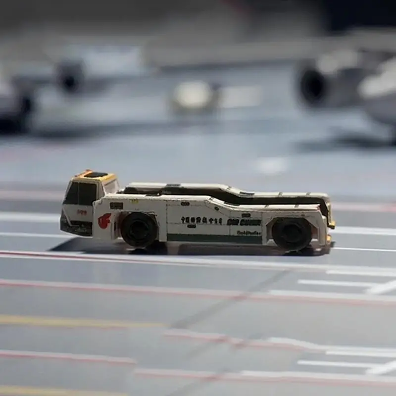 1:400 Airport Ground Handling Car Simulation Model For 380 Wide-body Aircraft