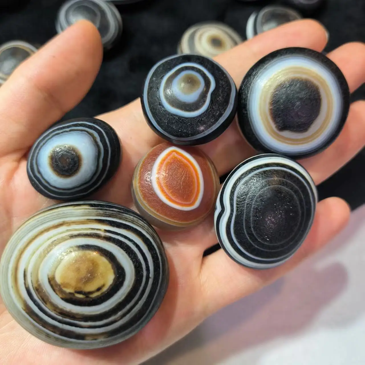 

1pcs/lot natural sheep plate bead eye agate one eye dzi Weathered Horseshoe Handmade ancient beads precious accessories jewely