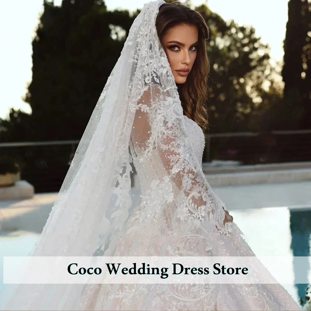 فساتين زفاف فاخرة مخصصة الرقبة العالية كم طويل مطرزة الكرة ثوب الدانتيل قطار مصلى مطرز ثوب الزفاف