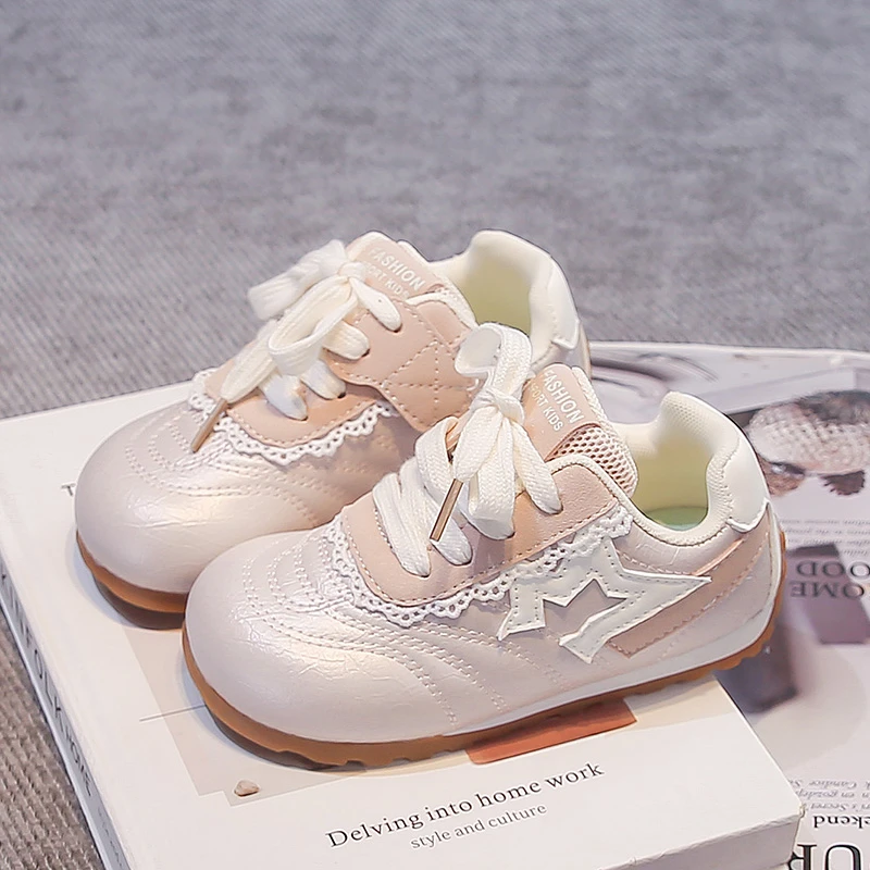 Little Girls Sweet Ballet Style Sneakers, Lace Trim Star Decor Kids Retro Training Shoes, Soft Non‑slip Rubber Sole Toddler