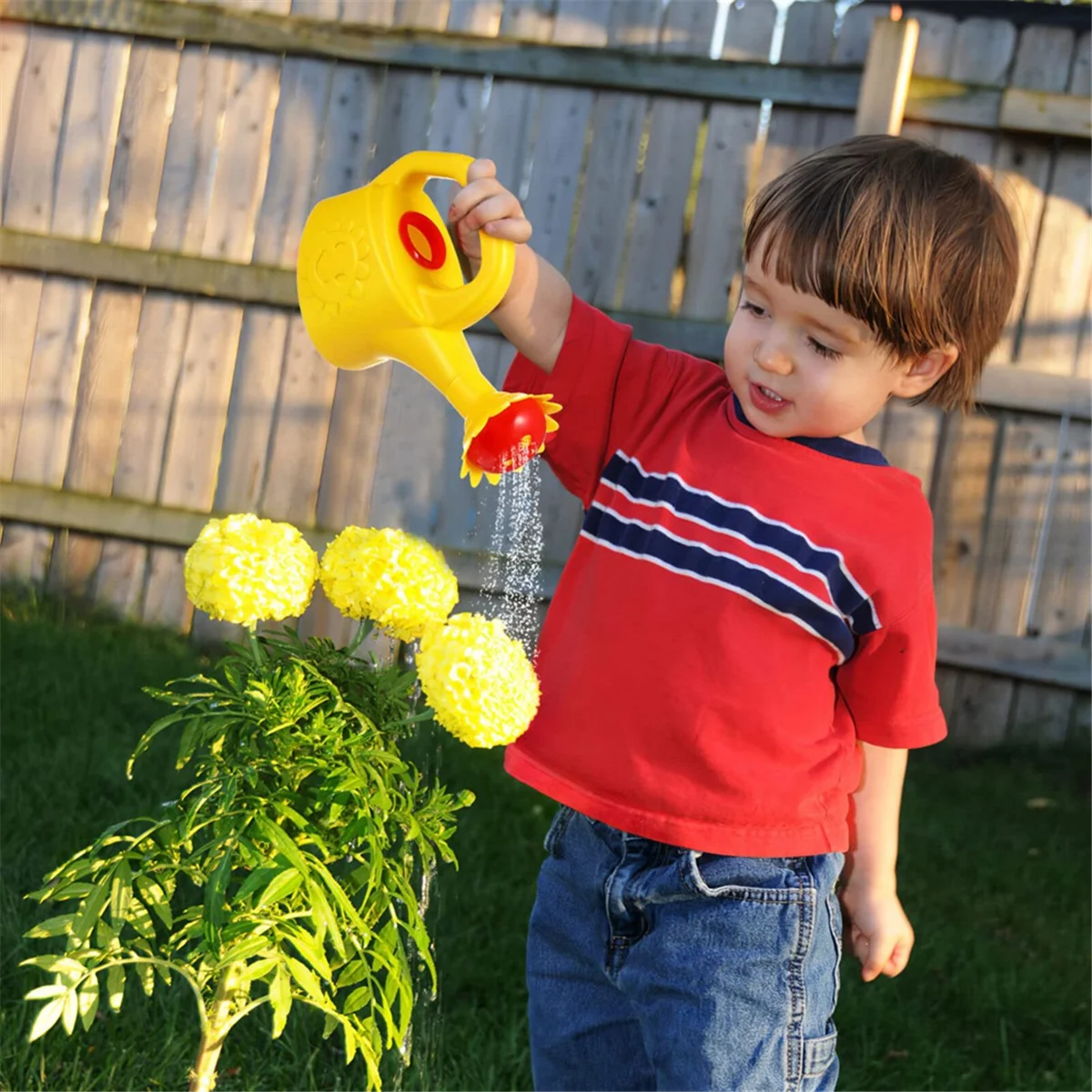 Lo-ok 4PCS Plastic Watering Cans Chicken Watering Garden Play Watering Cans Kids Beach Bath Watering Cans Random Color