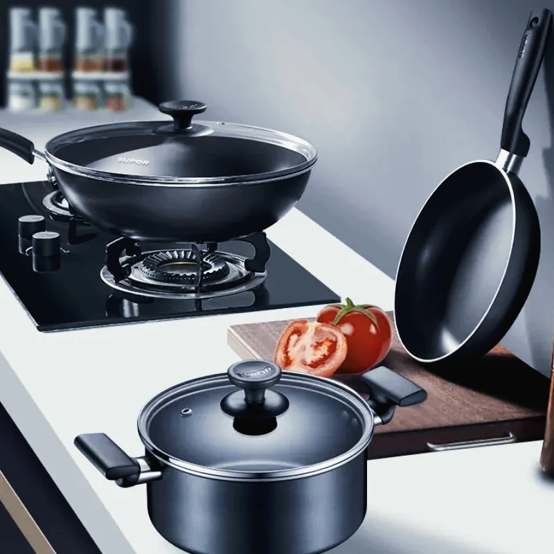 

Non-Stick Cookware Set Complete Household Kitchen Combination Flat Bottom Frying Pans Three-Piece Cooking Set