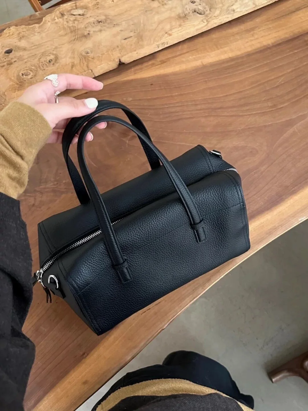 Korean Retro Style Handbag 2026 New Style High-End Large Capacity Boston Style Commuter Bag Shoulder Bag Crossbody Bag