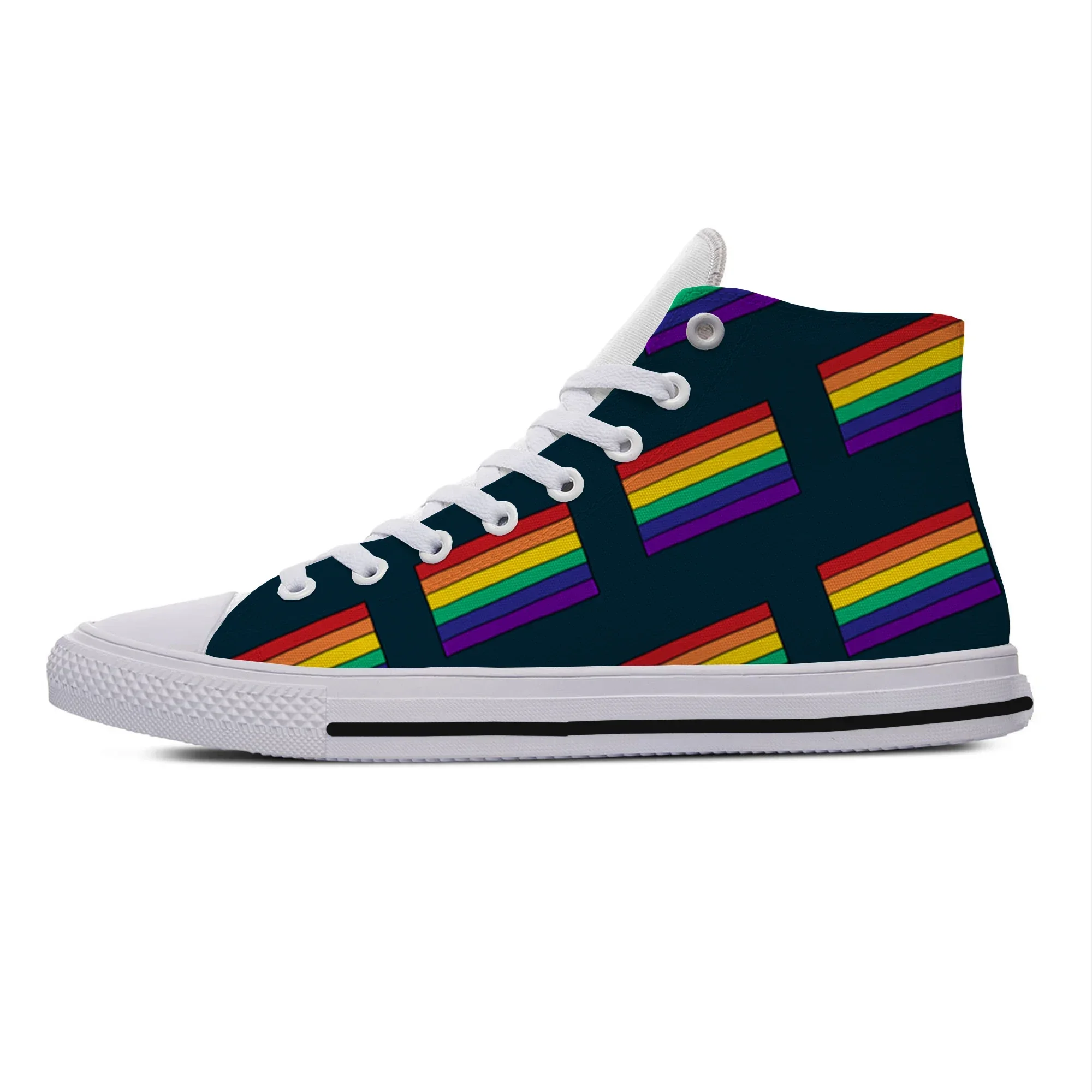 Zapatos de lona de caña alta con diseño novedoso de la bandera del arcoíris del orgullo, estilo Harajuku, para hombre y mujer, zapatillas informales personalizadas, zapatos clásicos de skate