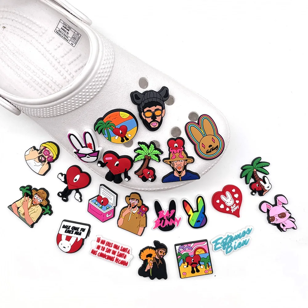 Cartoon Bad Bunny Shoe Charms para Mulheres, DIY Acessórios Engraçados, Fit para Sandálias, Fivela Decoração, Cantor, Crianças, Menina, Adult Party Gift, Hot, 1Pc