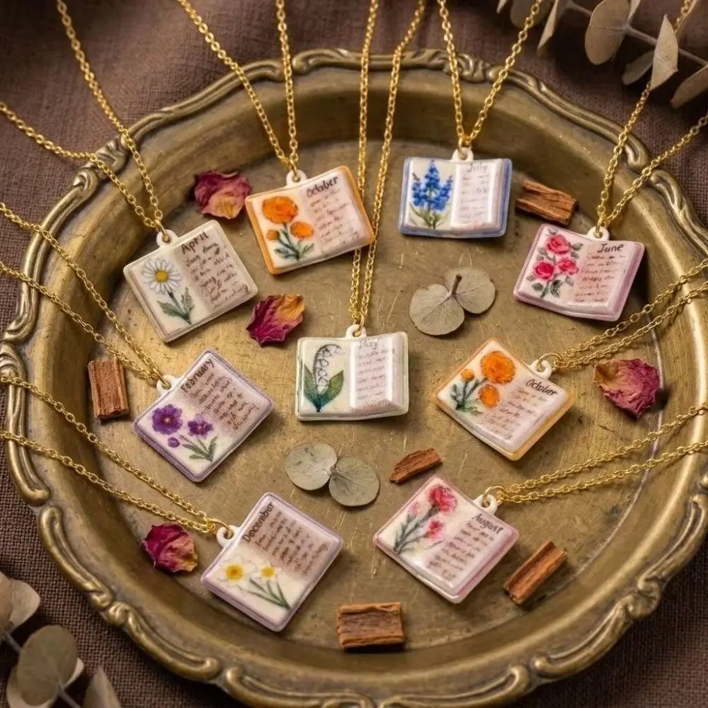 Antique Porcelain Book Pendant Necklace Vintage Style Copper Design Pendant Necklace Hand-painted Design Sense Book Necklace
