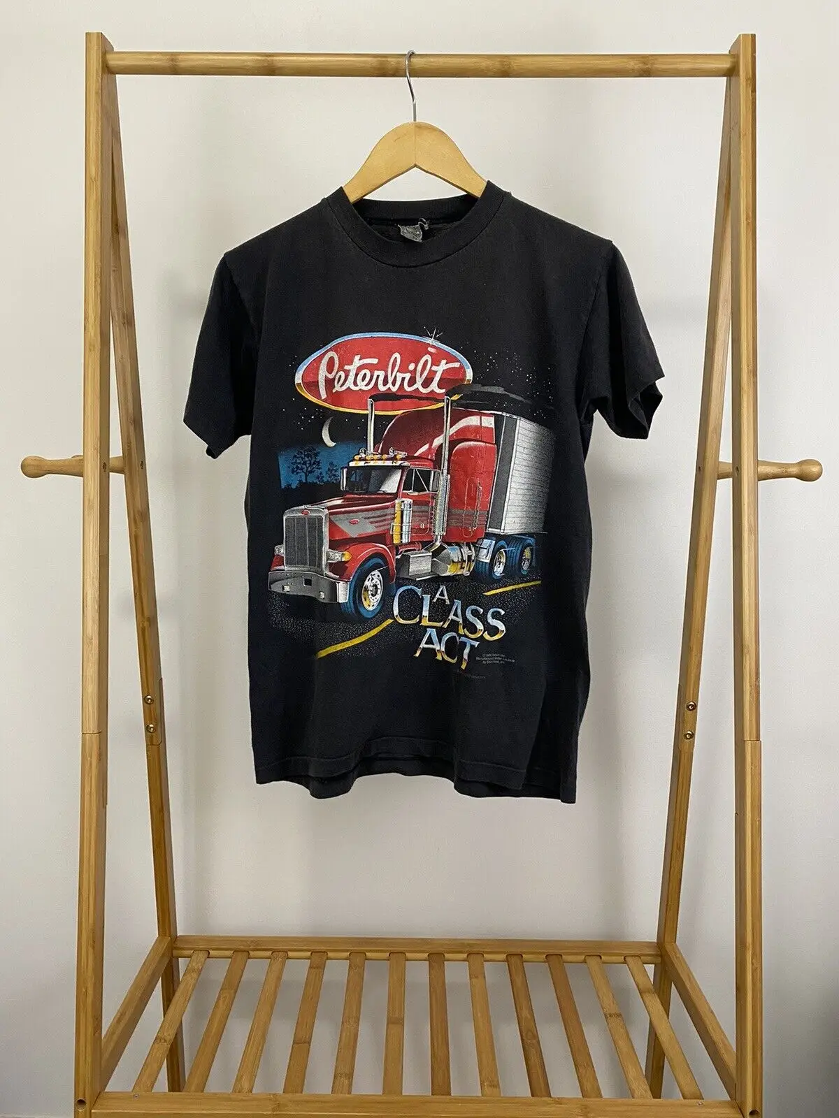 

VTG 80s Peterbilt 18 Wheeler 3D Emblem Tonkin Class Act Black T-Shirt M USA