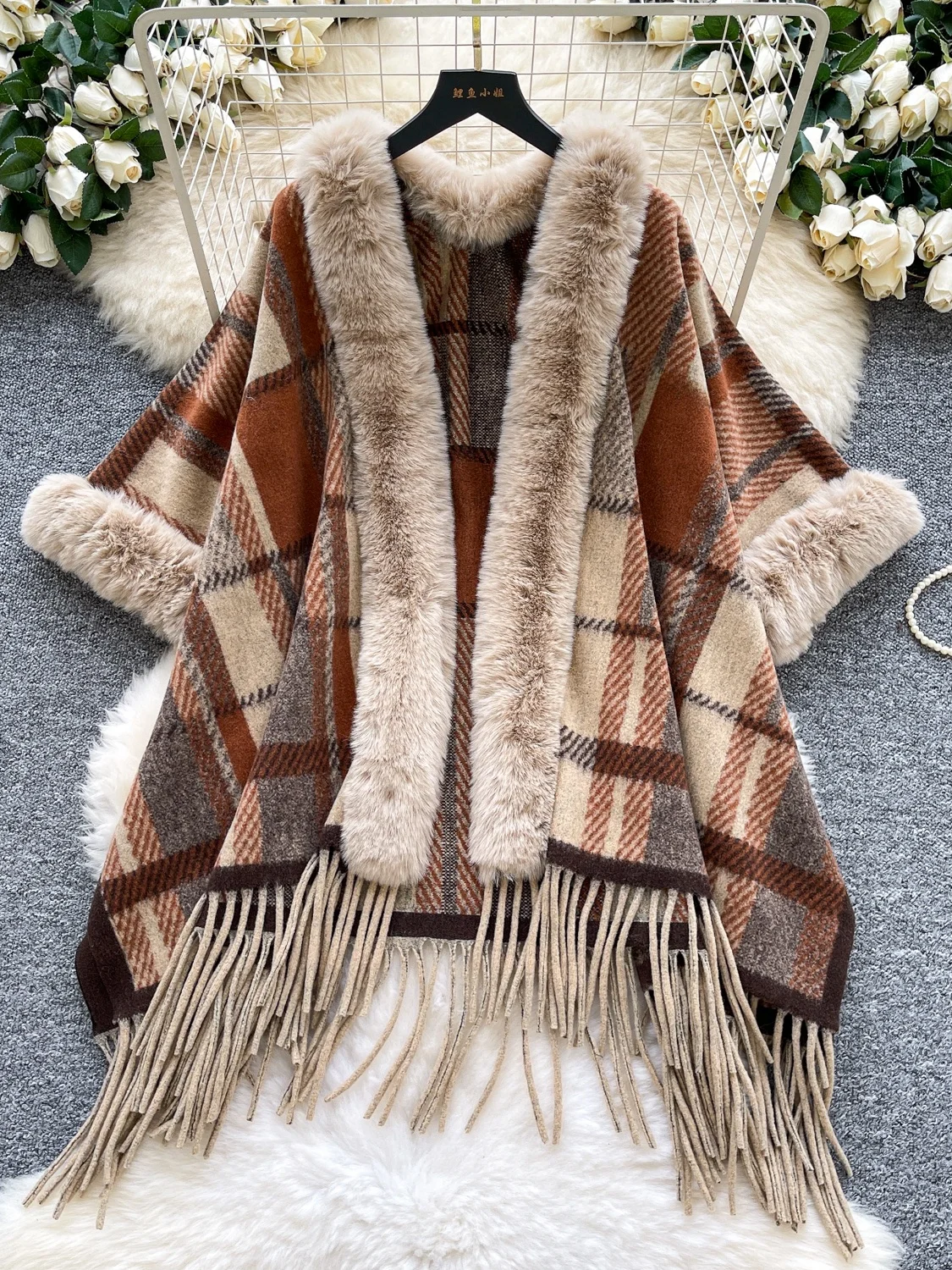 

Ladies' Knitted Loose Fit Cardigan Winter Outerwear Retro Lazy Sle Furry Patchwork Open-irt High-End oulder awl Coat