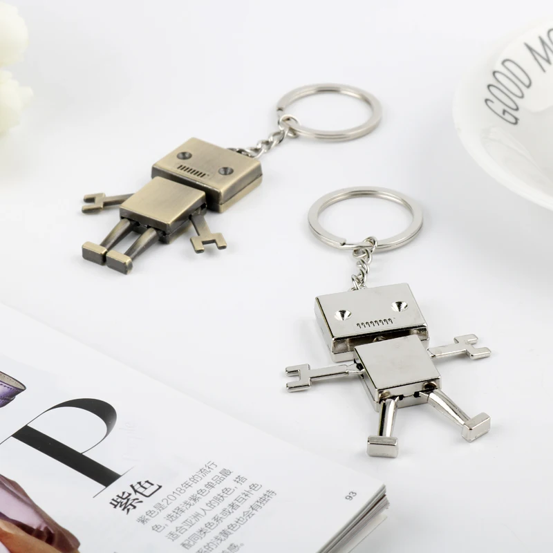Vintage Robot Keychain Creative Arms Legs Movable Metal Alloy Badge Pendant Keyring Jewelry Gift For Man Women Key Accessories