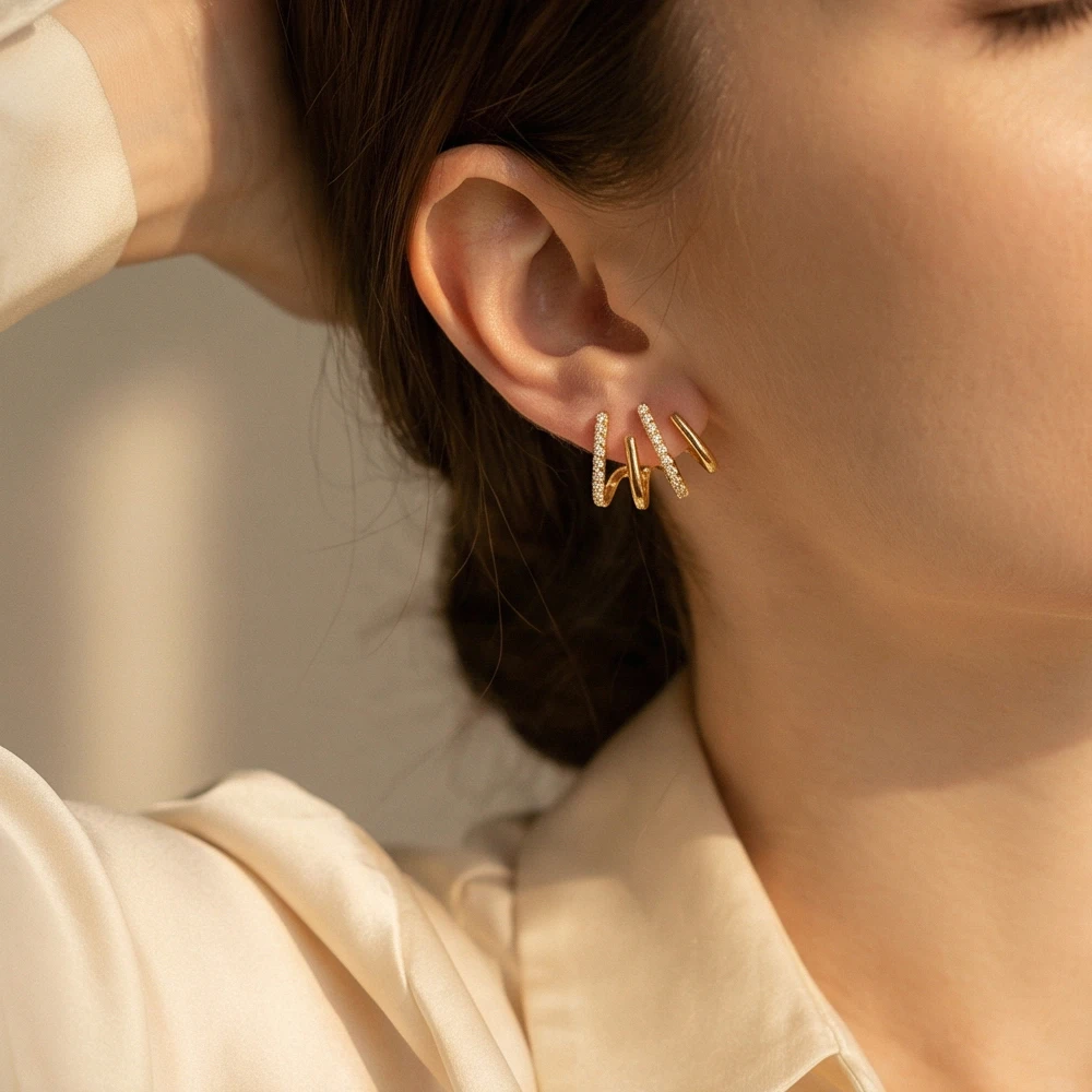 Zierliche Knorpel-Ohrringe mit Mikro-Zirkonia-Besatz, exquisite Piercing-Ohrringe für Damen, Ohrclip im koreanischen Stil, silberfarbener Schmuck, Großhandel. – Detail 7
