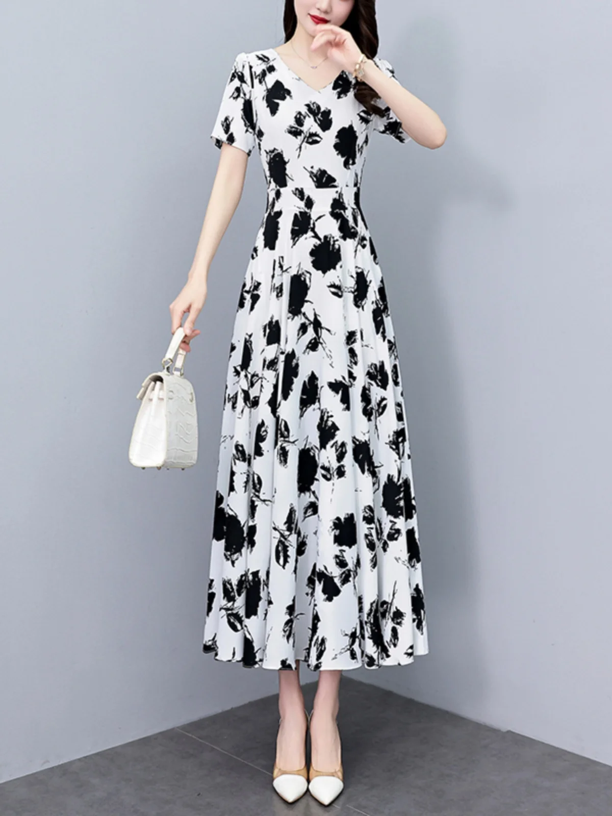 With Pockets 2024 Summer New Chiffon Floral Dress 2024 Waist Thin Belly Cover  Women Clothing White Dress